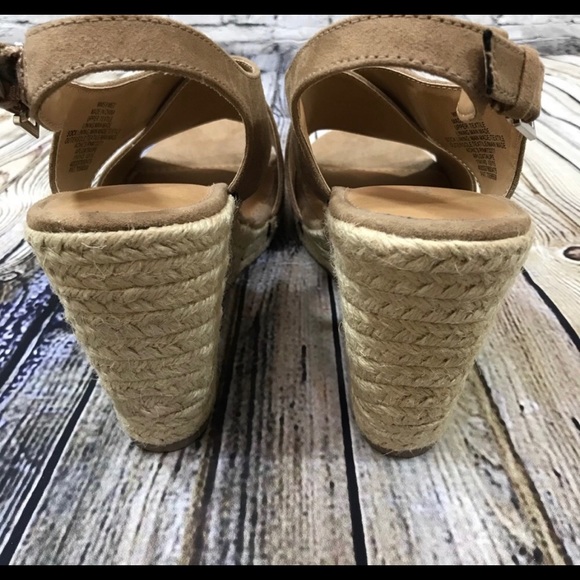 Apt. 9 Wedge Sandals - Picture 4 of 8